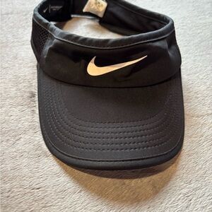 Nike Black Women's Athletic Visor with White Swoosh
